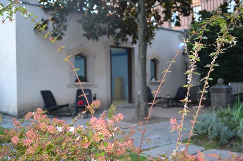 The Factory Residence Hall Segovia Luaran gambar