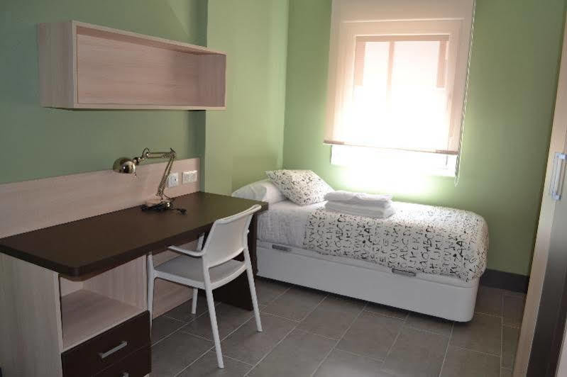The Factory Residence Hall Segovia Luaran gambar